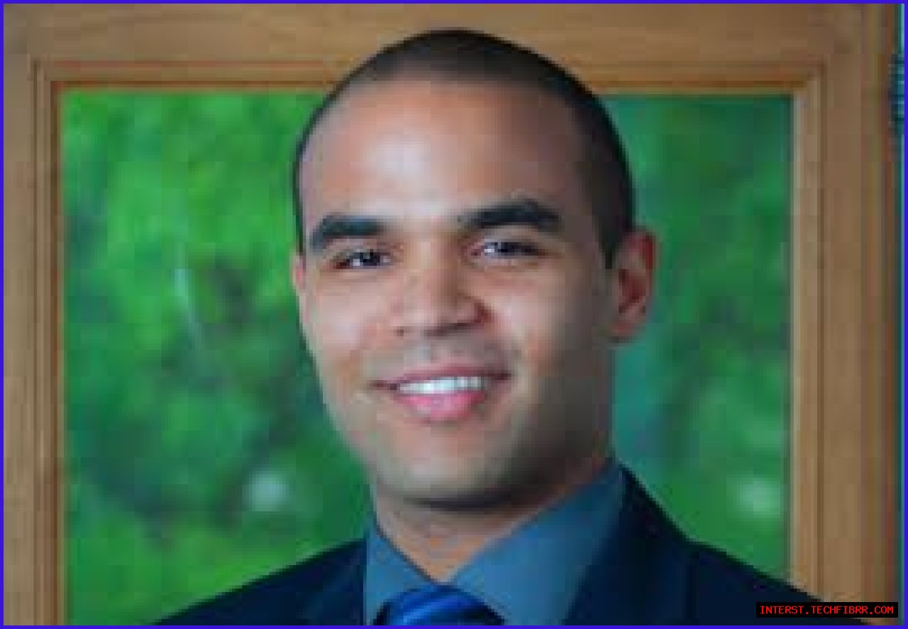 Justin Ryan Simpson, Beyond The Headlines